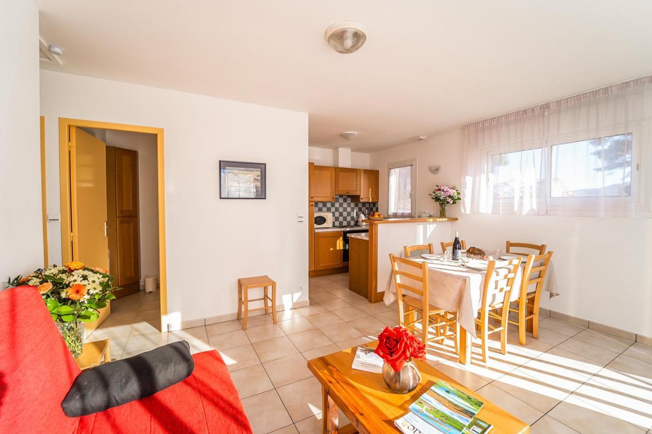 Les Chalets De La Vallee Du Bes Albaret-le-Comtal Екстериор снимка